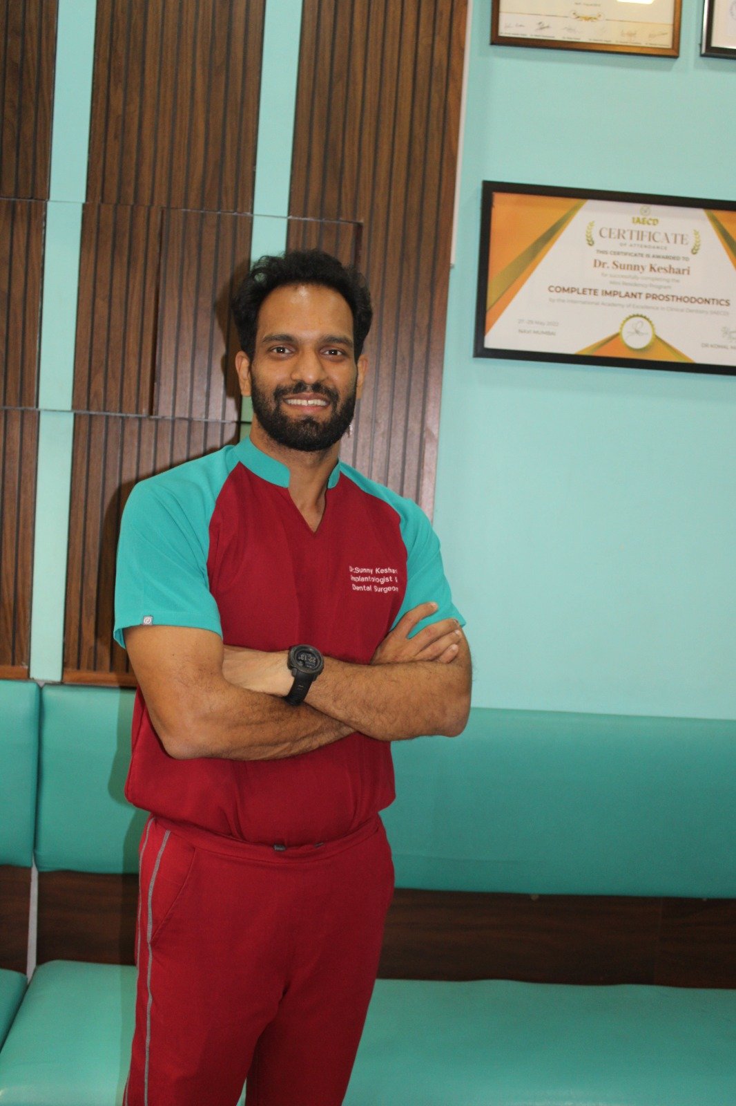 Dr Sunny Keshari dentist at The Dental Hut in Airoli